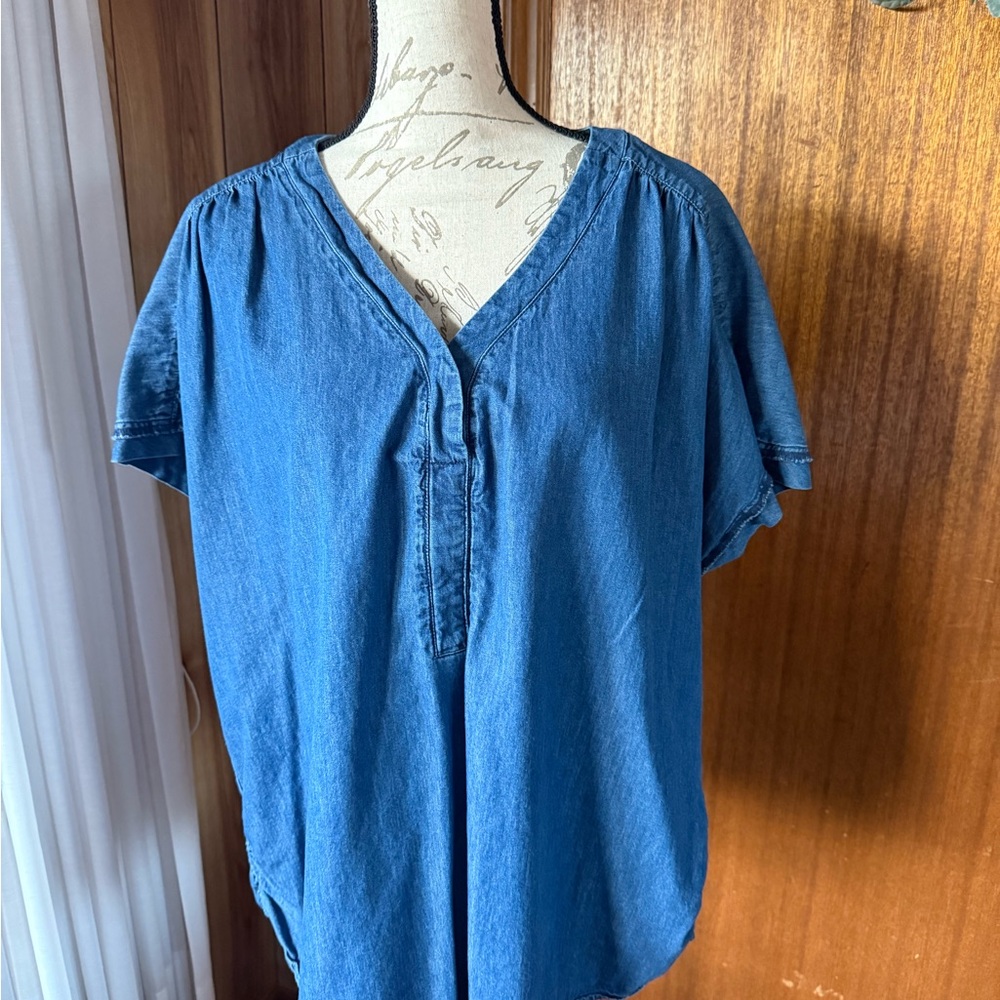 Tres Jolie Denim Top